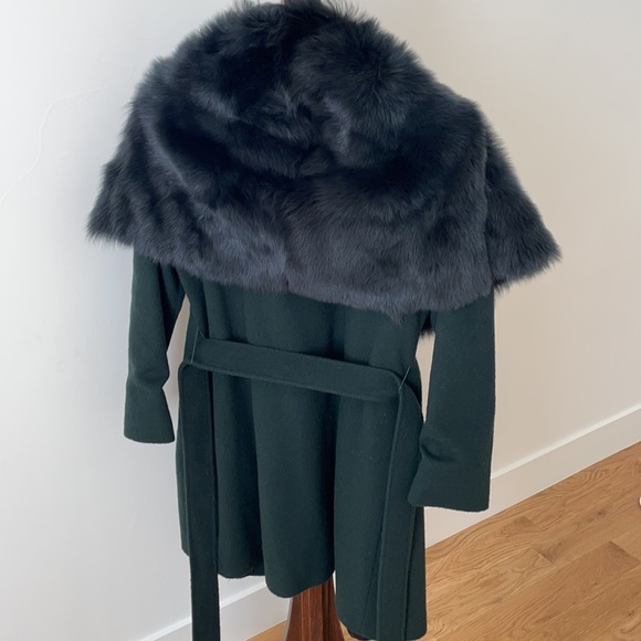 Elie Tahari Wool and Fur Collar Coat - Picture 7 of 9